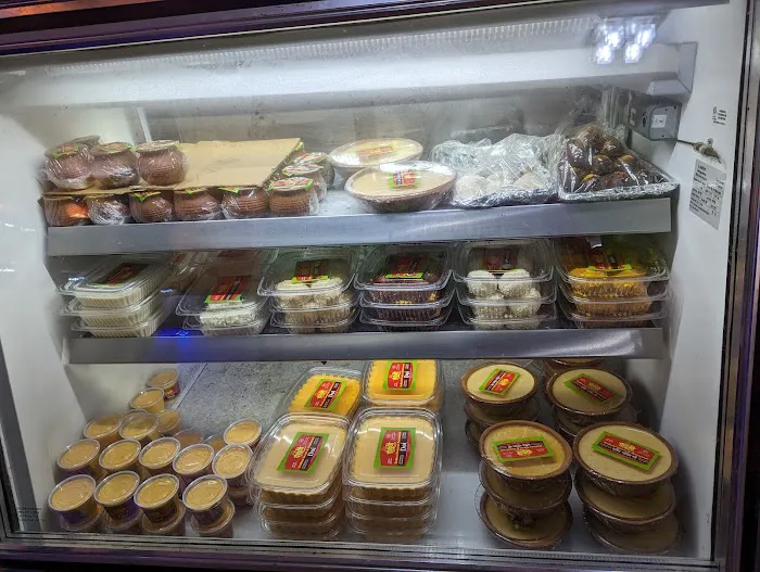 Radhuni Sweets & Restaurant Picture 3