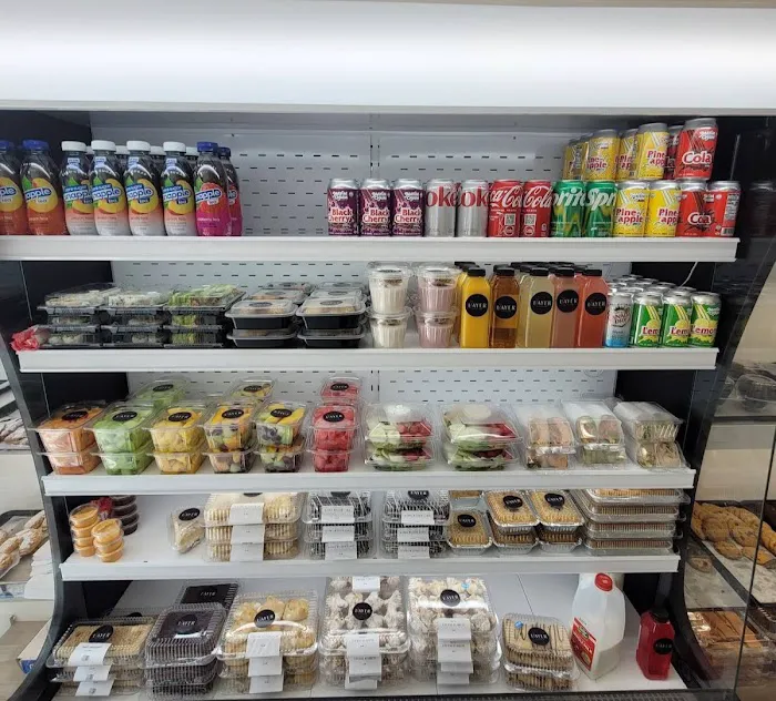 7 Layer Cafe & Bake Shop Picture 1