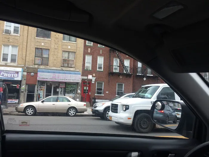 McDonald Avenue Diner Picture 7