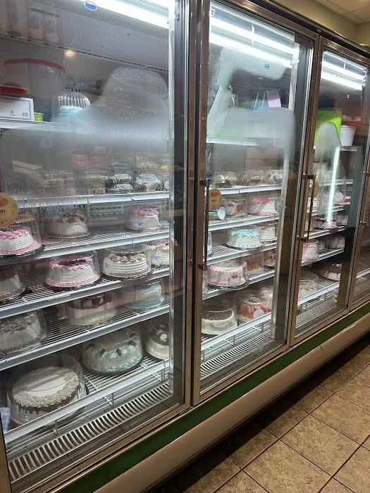 Ice Cream Center Picture 10