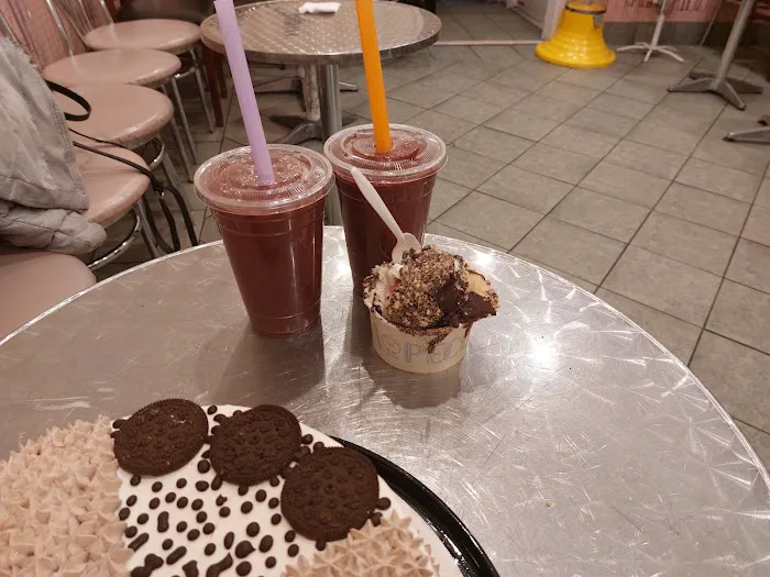 Ice Cream Center Picture 1
