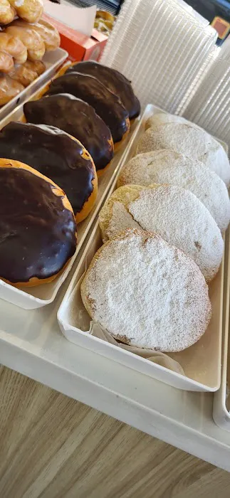 Country Bagels & Bakery Picture 3