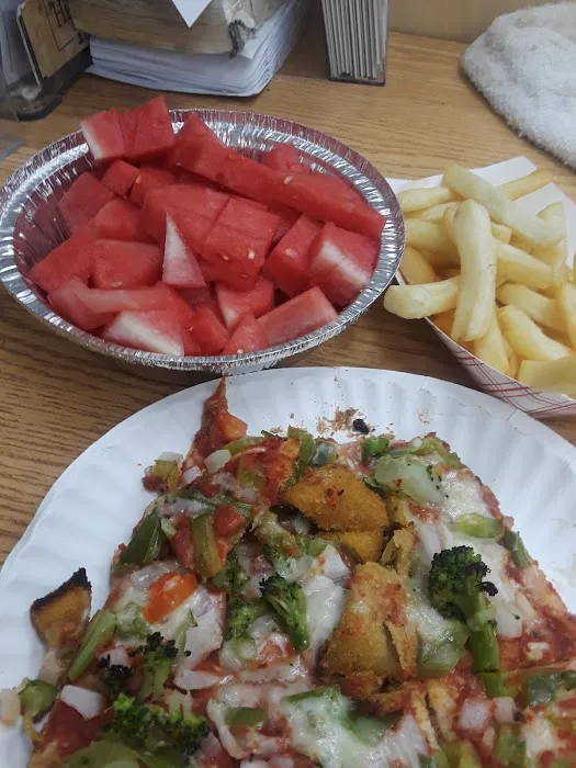 Benny's Famous Pizza Picture 3