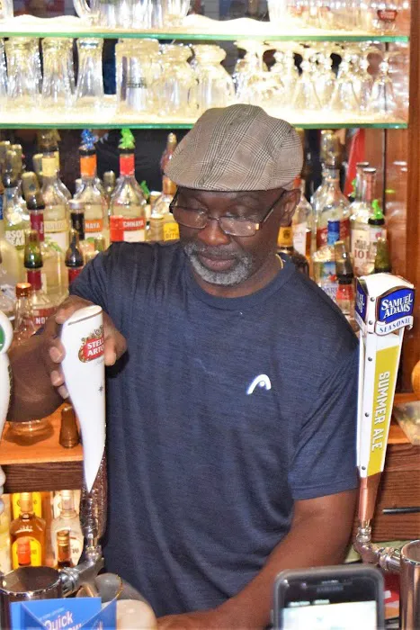 Bulls Eye Sports Pub Picture 8