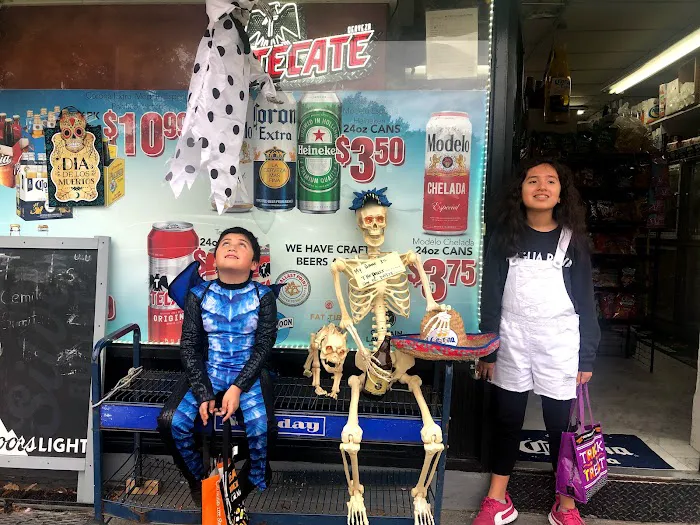 L&E Deli & Grocery Picture 2