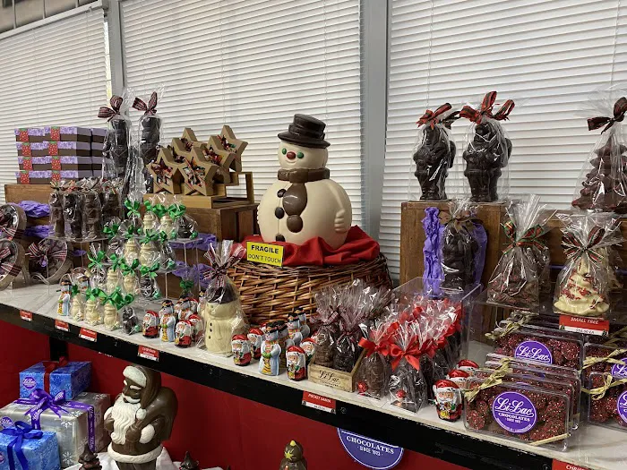 Li-Lac Chocolates Picture 3