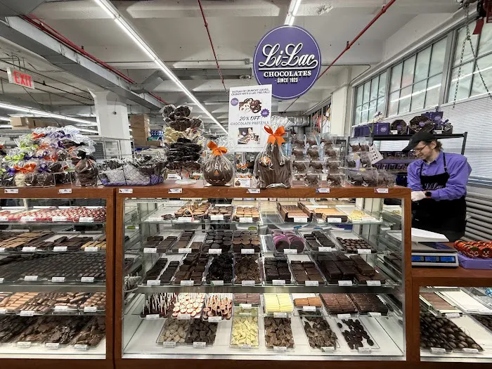 Li-Lac Chocolates Picture 8