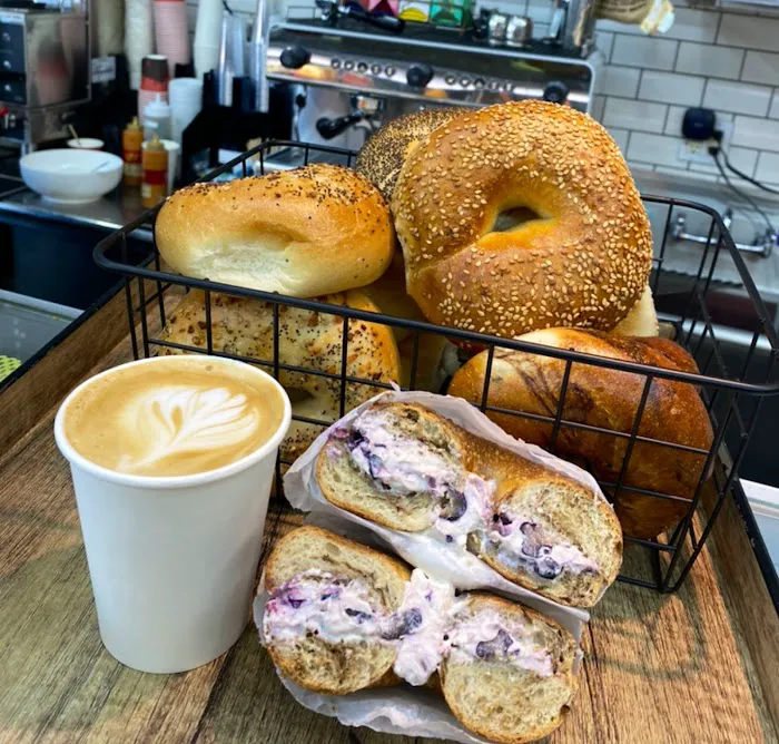 Tesa’s Bagel Café Picture 3