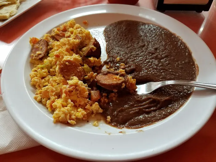 Marina Restaurant Picture 2