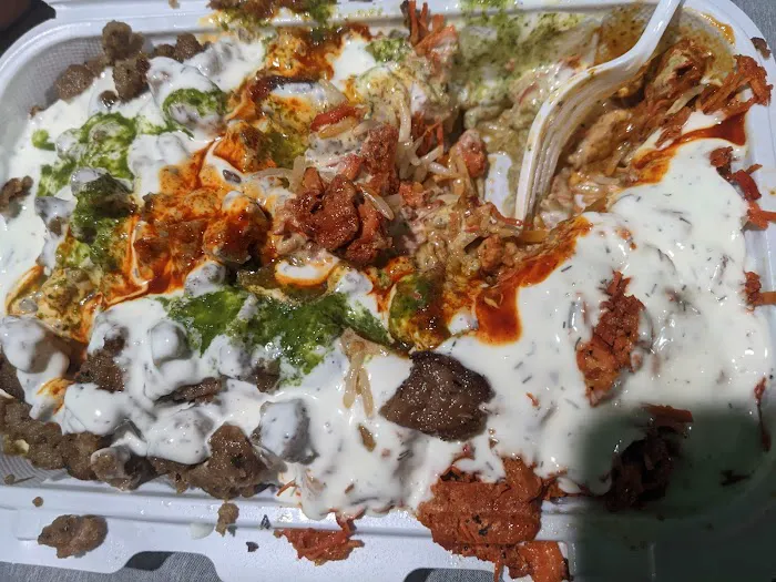 Shah's Halal Richmond Hill Picture 3