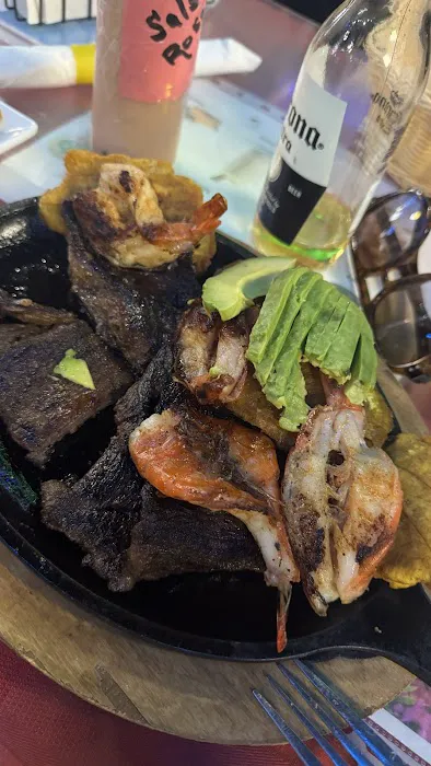 Delicious restaurant Picture 5
