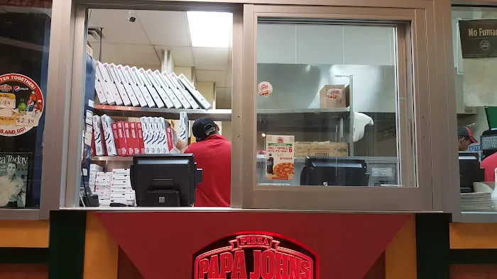 Papa Johns Pizza Picture 4
