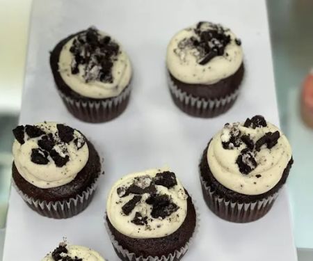 Sweet Treats Delight Bakery