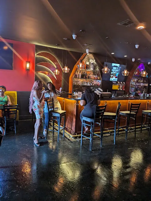 Truth Restaurant and Lounge Picture 1