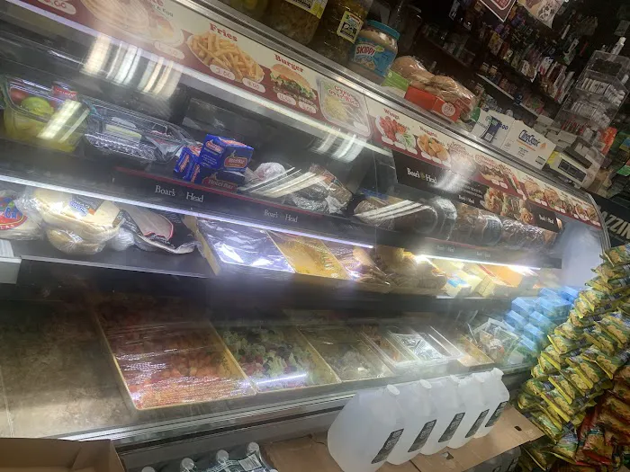 Honish Deli & Grill Picture 5