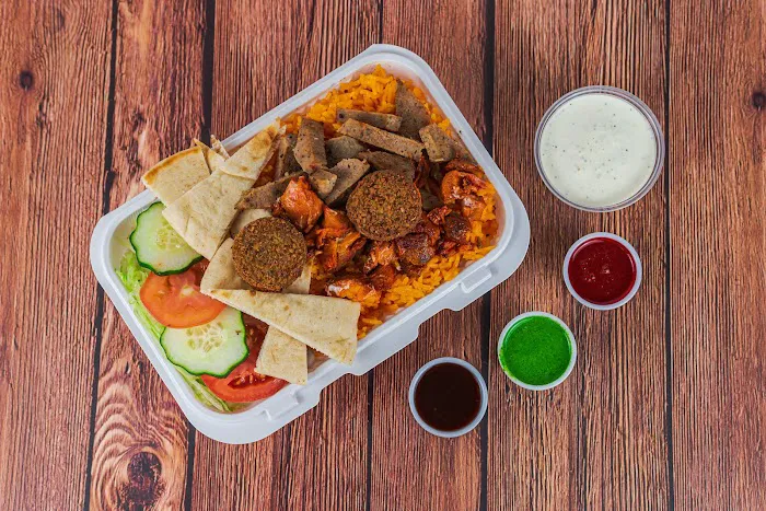 ZAKI'S Halal Food Picture 9