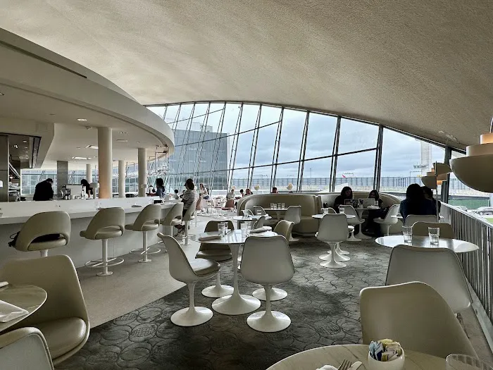 The Paris Café Picture 4