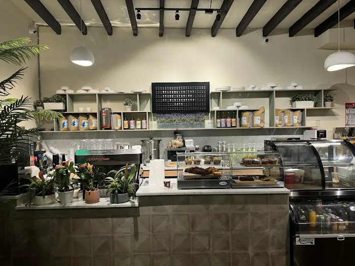 Wintergreen Cafe Picture 6