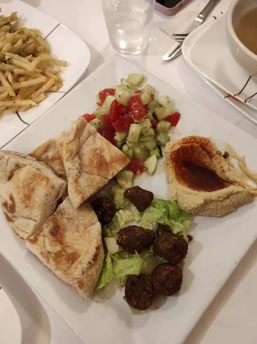 Elite Cafe Picture 5