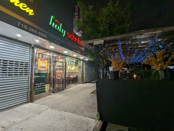 Holy Schnitzel (Queens) Picture 10