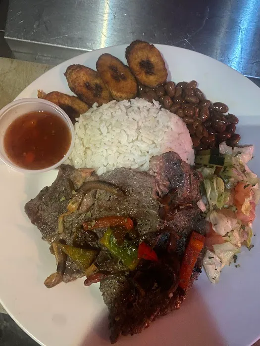 Tropical Kitchen Picture 8
