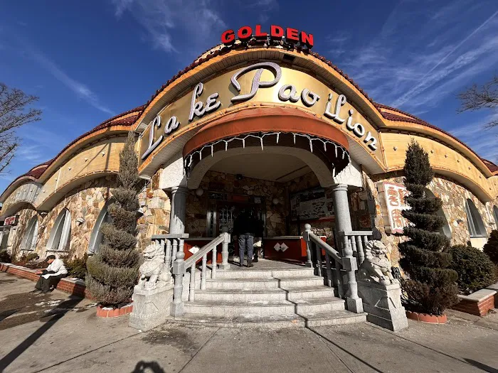 Golden Lake Pavilion Picture 7