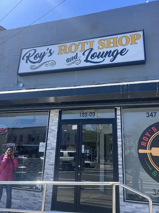 Roy's roti shop and lounge Picture 8