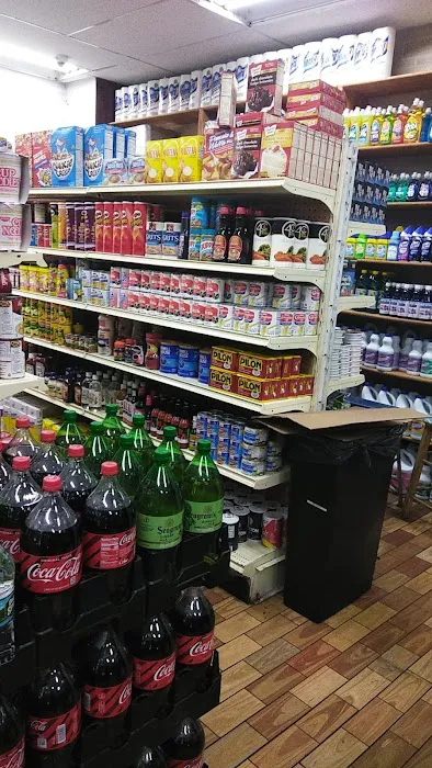 Two Primos Deli & Grocery Picture 1