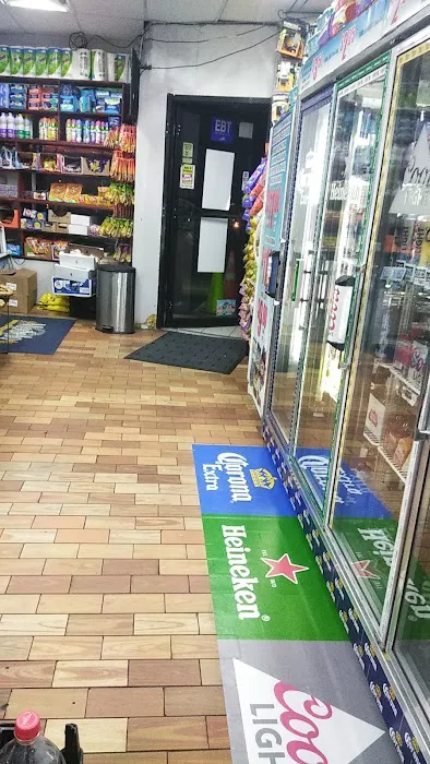 Two Primos Deli & Grocery Picture 2