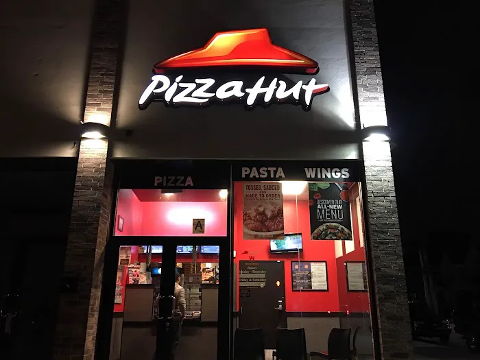 Pizza Hut Picture 10