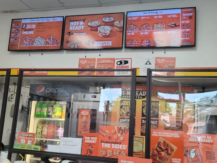 Little Caesars Pizza Picture 5
