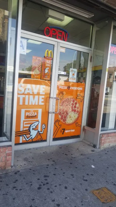 Little Caesars Pizza Picture 1