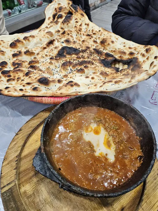 Albait Alyemeni Restaurant Picture 3