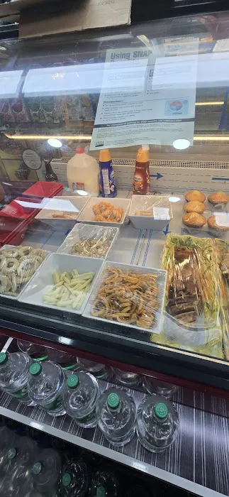 Gourmet Deli Picture 5