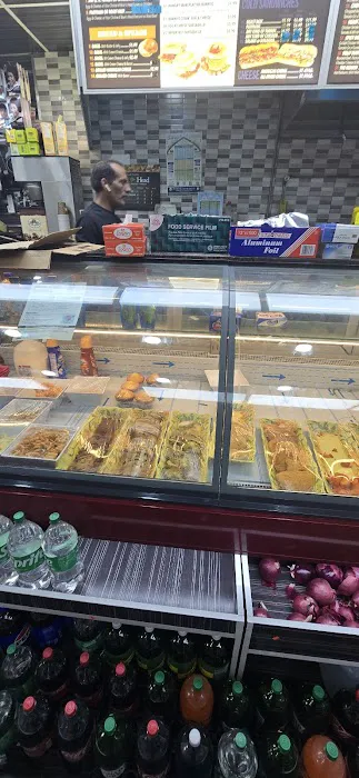 Gourmet Deli Picture 7