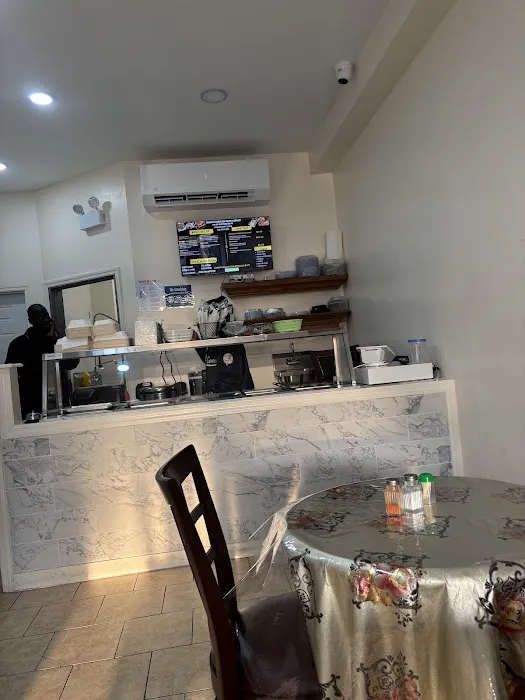 MAHIM AFRICAN RESTAURANT Halal حلا ل Picture 3