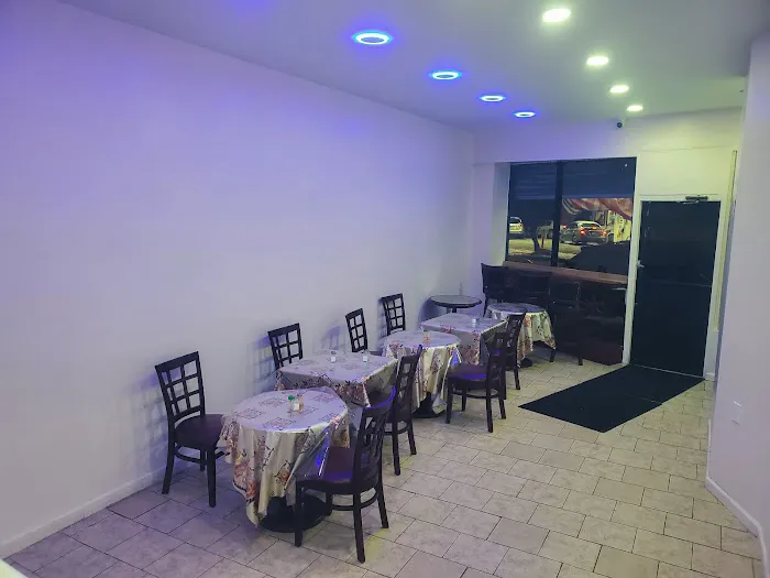 MAHIM AFRICAN RESTAURANT Halal حلا ل Picture 8