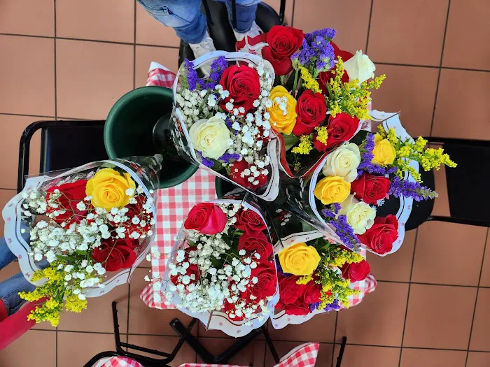 Angelo's Deli & Restaurant Picture 1