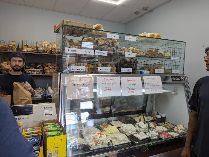 Bagel Shoppe Picture 4