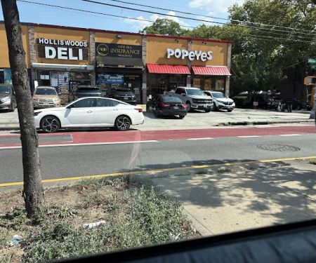 Holliswood Deli