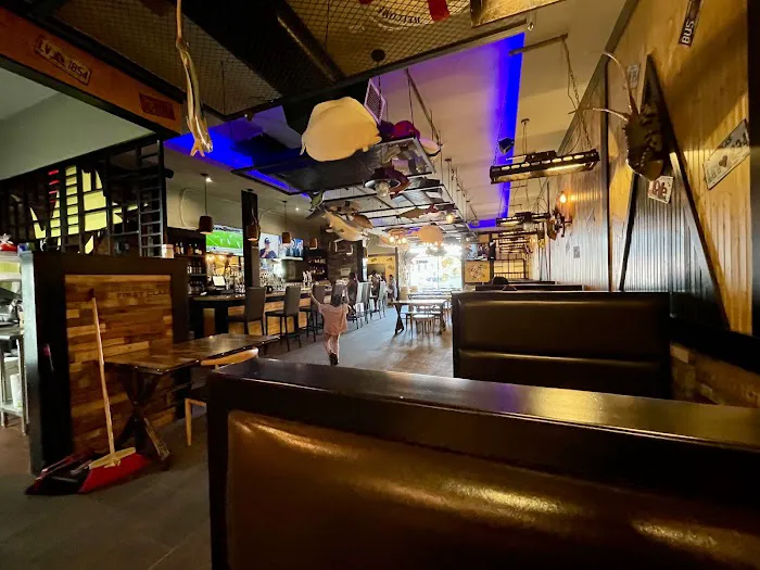 Aloha Krab Cajun Seafood & Bar Picture 9