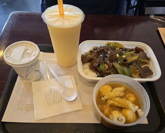 Hi Tea Bakery & Restaurant Picture 10