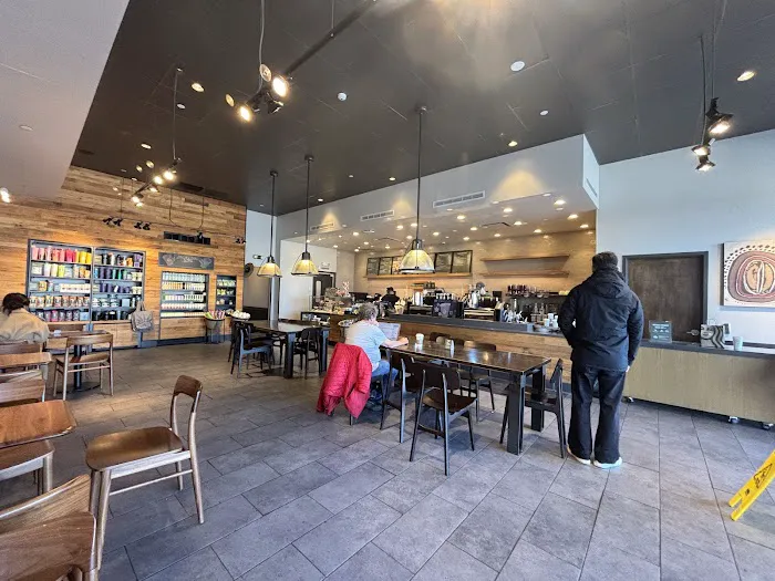 Starbucks Picture 3