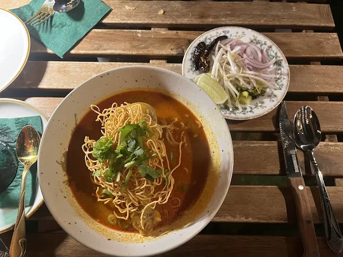 Thai social Picture 10