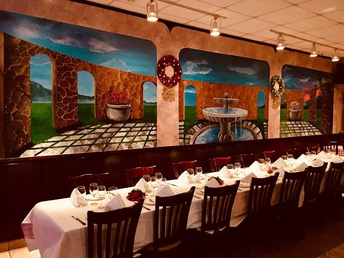 Vito's Pizza & Italian Restaurant Picture 2