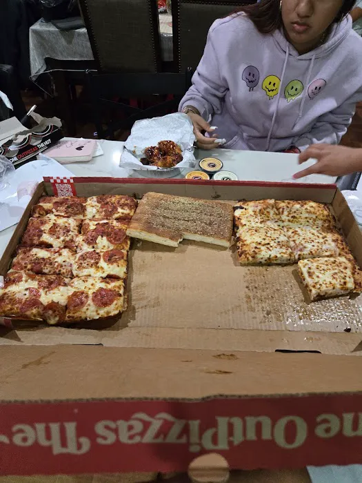 Pizza Hut Picture 8