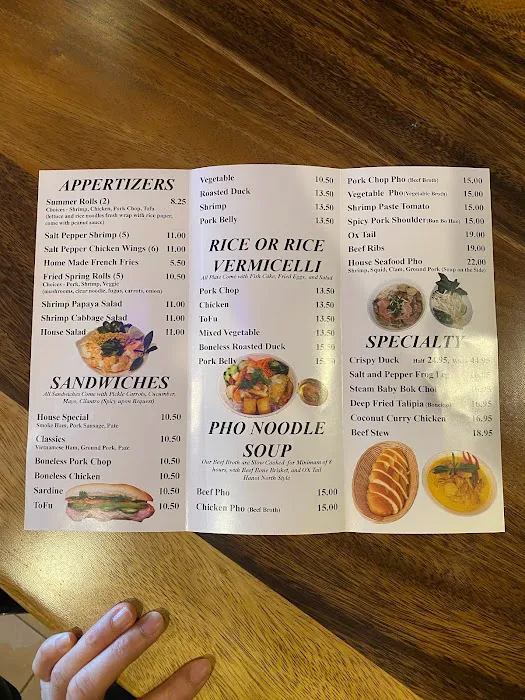 Pho Island Picture 6