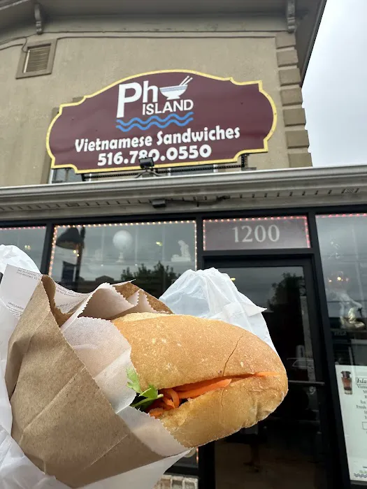 Pho Island Picture 1