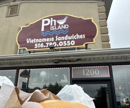 Pho Island