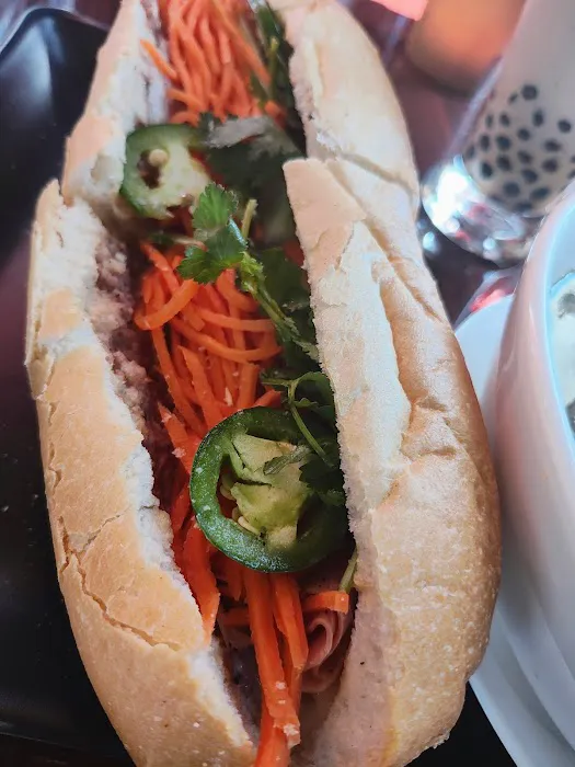 Pho Island Picture 10